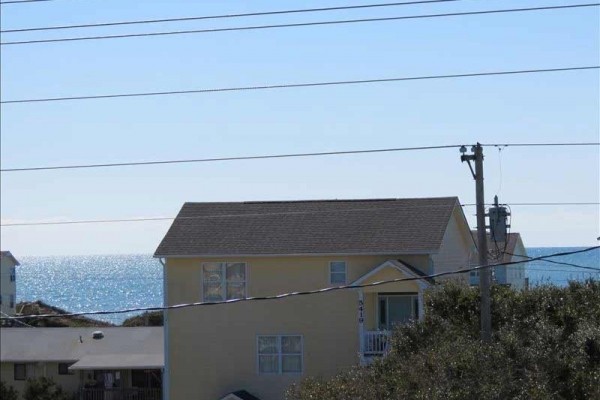 [Image: Fantastic 4 Bedroom House with Private Pool &amp; Ocean Views!]