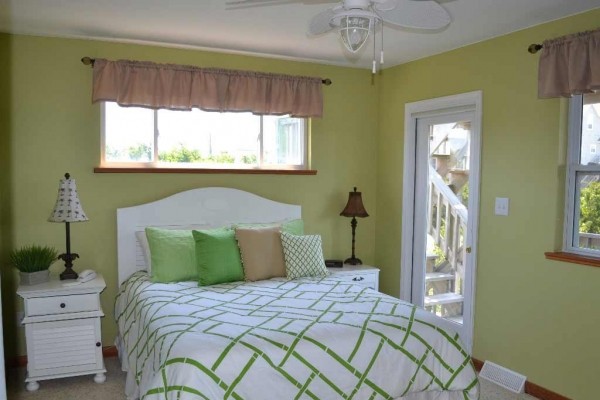 [Image: Spectacular Ocean Views- Free Late C/O on Fall Rental $625 4 Days/3 Nts]