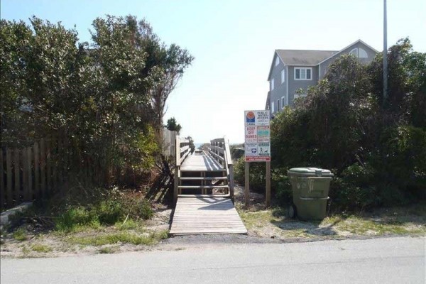 [Image: Beach Barn with Great Ocean View, 2nd Row]