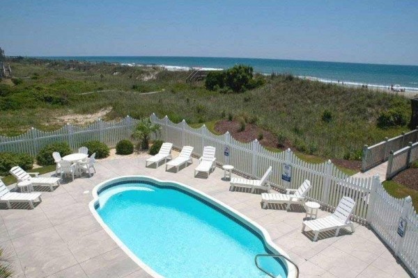 [Image: Casa Bianco: 6 BR / 7.5 BA Single Family in Emerald Isle, Sleeps 12]