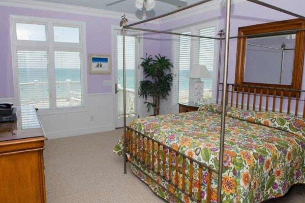 [Image: 1 Angel's Haven: 7 BR / 10.5 BA Single Family in Emerald Isle, Sleeps 14]