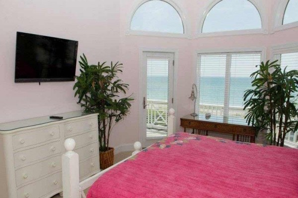 [Image: 1 Angel's Haven: 7 BR / 10.5 BA Single Family in Emerald Isle, Sleeps 14]