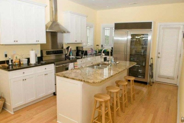 [Image: Carolina Sands: 6 BR / 6 BA Single Family in Emerald Isle, Sleeps 12]