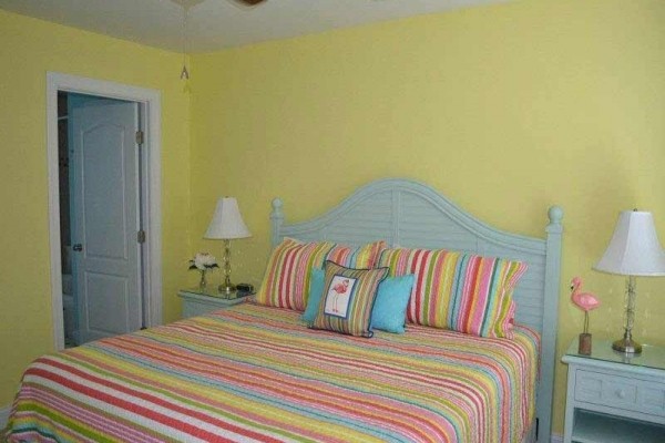 [Image: Carolina Sands: 6 BR / 6 BA Single Family in Emerald Isle, Sleeps 12]