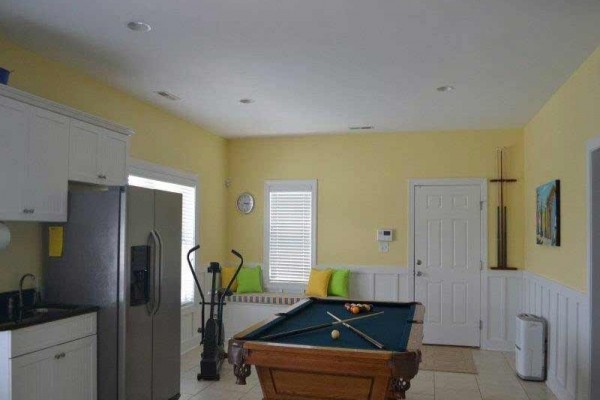 [Image: Carolina Sands: 6 BR / 6 BA Single Family in Emerald Isle, Sleeps 12]