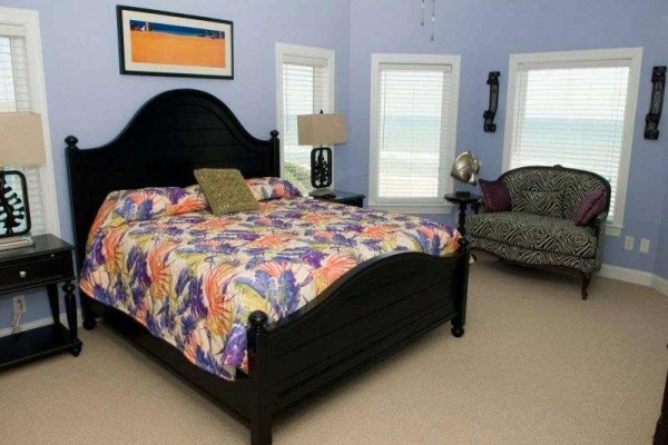 [Image: 1 Diamond Girl: 8 BR / 8.5 BA Single Family in Emerald Isle, Sleeps 16]