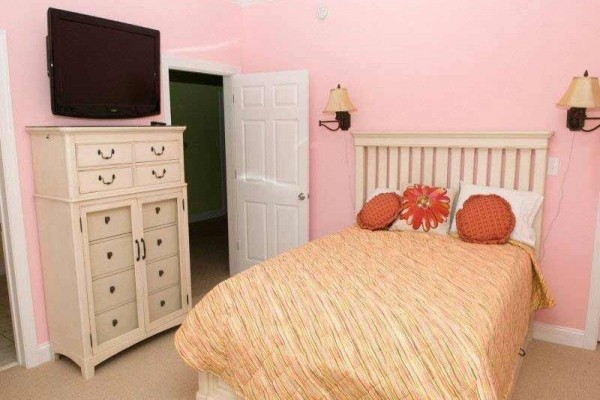 [Image: 1 Diamond Girl: 8 BR / 8.5 BA Single Family in Emerald Isle, Sleeps 16]