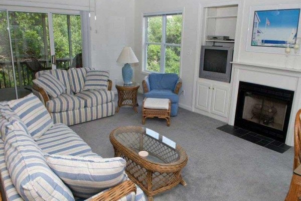 [Image: Seas the Day: 3 BR / 2.5 BA Single Family in Emerald Isle, Sleeps 6]