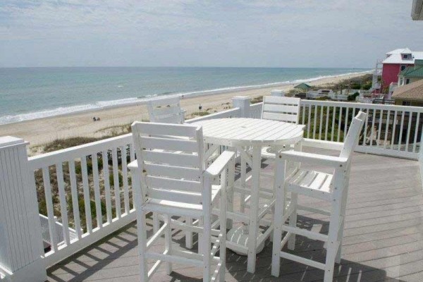 [Image: A Gathering Place: 8 BR / 8.5 BA Single Family in Emerald Isle, Sleeps 16]