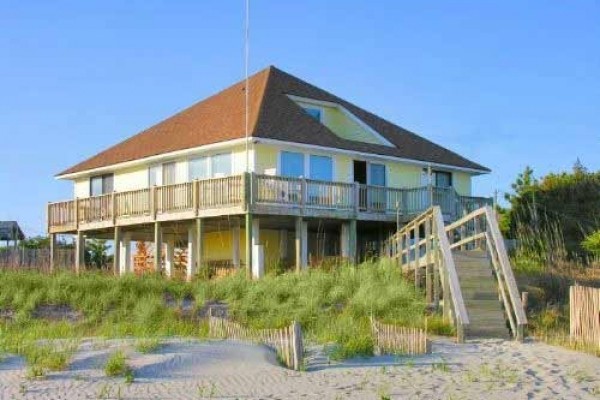 [Image: Spacious Ocean Front Home with Direct Beach Access, Gorgeous Views!]