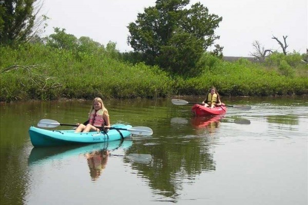 [Image: Sounds More Fun! Soundfront with Kayaks - Short Walk to Beach]