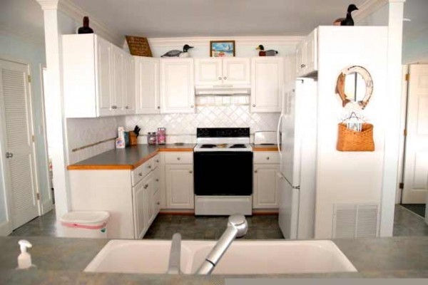 [Image: Charming Waterfront Cottage with Soaring Views of Core Sound, Shackleford Banks]