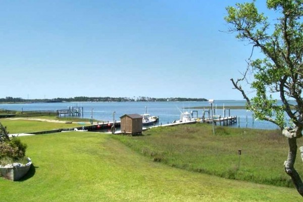 [Image: Phenomenal View, Sunsets, Deep-Water Harbor, Private 7 Acres]