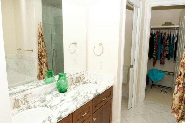 [Image: Grande Villas 3-K: 4 BR / 4 BA Condo in Indian Beach, Sleeps 8]