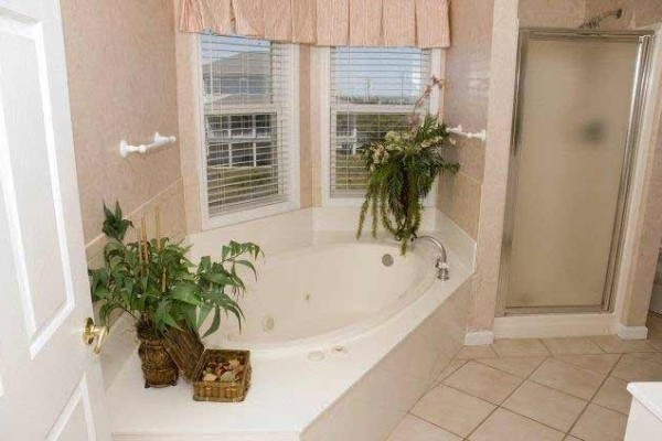 [Image: Atlantis: 6 BR / 5.5 BA Single Family in Indian Beach, Sleeps 12]