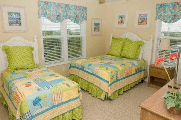 [Image: Atlantis: 6 BR / 5.5 BA Single Family in Indian Beach, Sleeps 12]