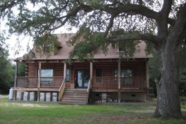 [Image: Crystal Coast Log Cabin Retreat]