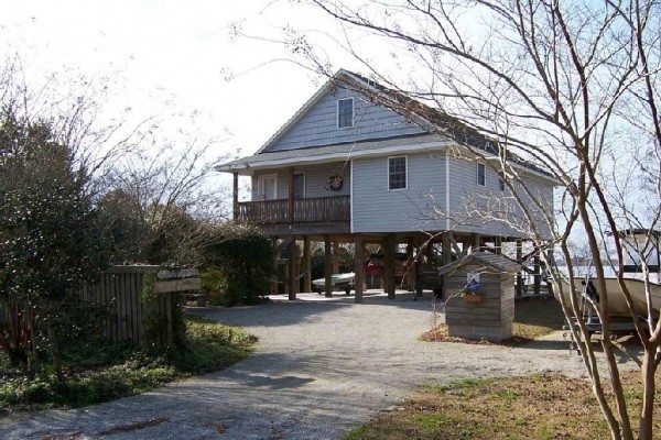 [Image: '~Sandy Garden Ctg.~' *Waterfront* Free Dock and Boats to Use!]