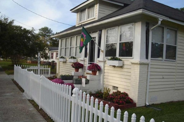 [Image: 'Just in the Moment' Quaint Cottage Near Historic New Bern]