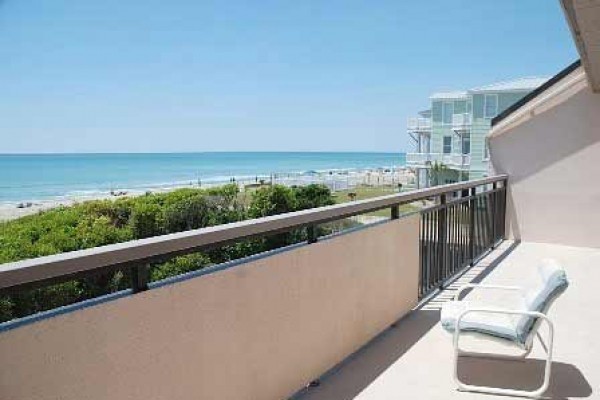 [Image: Beautiful Oceanfront Condo with 4 Bedrooms &amp; 4 Baths]