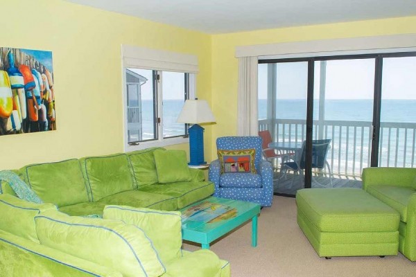 [Image: Tastefully Decorated 3rd Floor Oceanfront Condo! Great Views!]