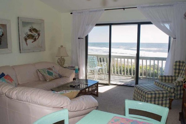 [Image: 4BR Multi-Level Oceanfront Condo with Amazing Views!]