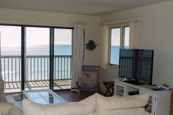[Image: Enjoy Great Views from This Oceanfront Condo! Wonderful Amenities!]