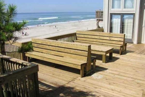 [Image: Oceanfront Townhome Community - New Furniture Views Pool Wi-Fi]