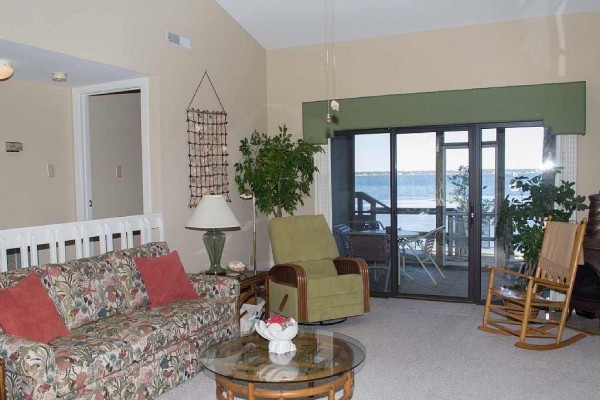 [Image: Soundfront Condo with Great Views of Bogue Sound!]