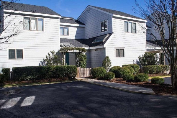 [Image: Soundfront Condo with Great Views of Bogue Sound!]