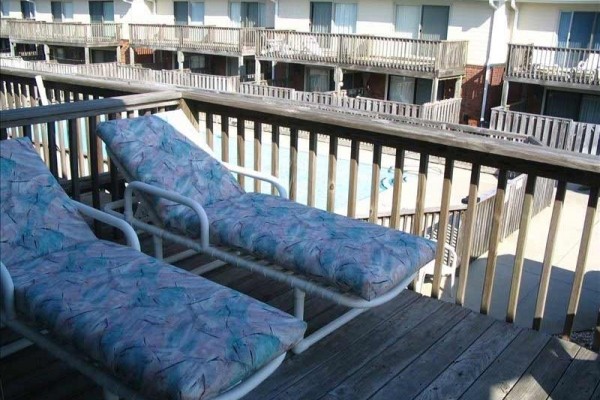 [Image: Direct Oceanfront - wk of 8/10 Reduced $250 - Steps Away from Beach and Pool]