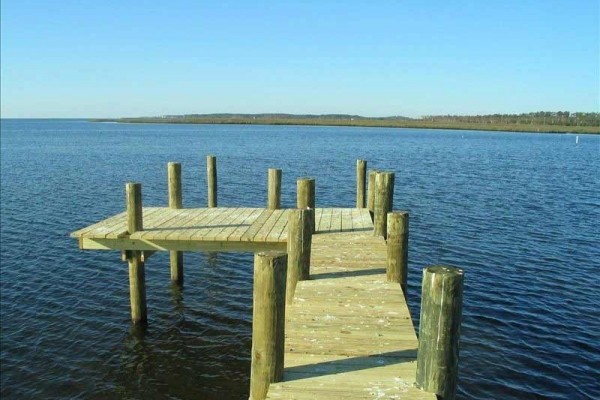 [Image: Waterfront, Privacy &amp; Convenience... Stacy, North Carolina]