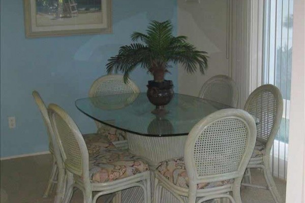 [Image: Two Bedroom Two Bath Condo Short Walking Distance to Beach]
