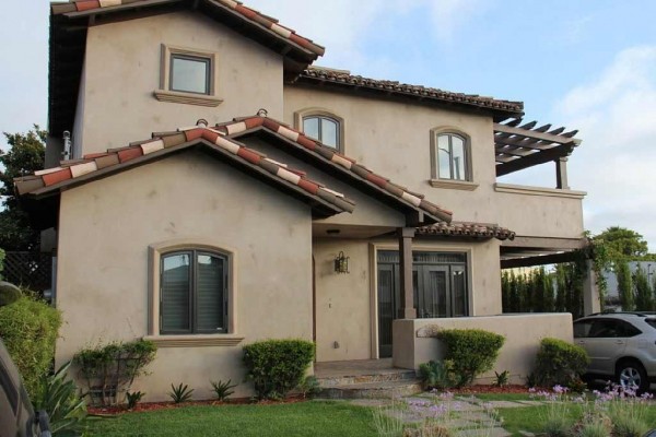 [Image: Large, Modern La Jolla Ocean View Home! Perfect for 1 or 2 Families]