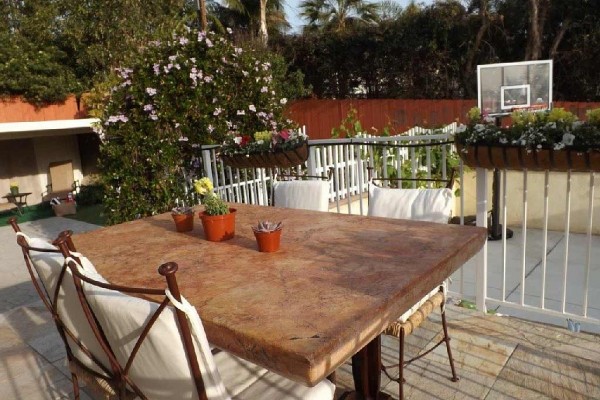 [Image: Luxury Family-Friendly Summer Vacation Rental 2 Blocks from Windansea Surf Beach]