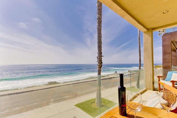 [Image: La Jolla Oceanfront Luxury Features Patio &amp; Terrace with Views Only Steps from the Beach]