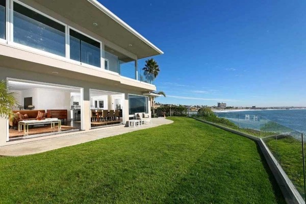 [Image: Sept 1 to 10 Special! Amazing Luxury La Jolla Oceanfront 4000sf Heated Pool &amp; Sp]