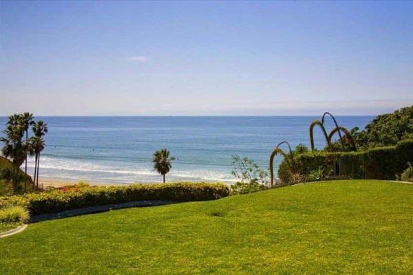 [Image: Amazing Beach Property !!! Ocean Front La Jolla &amp; Pb!!]