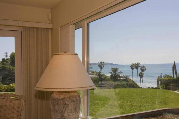 [Image: Amazing Beach Property !!! Ocean Front La Jolla &amp; Pb!!]