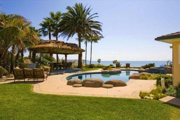 [Image: Amazing Beach Property !!! Ocean Front La Jolla &amp; Pb!!]