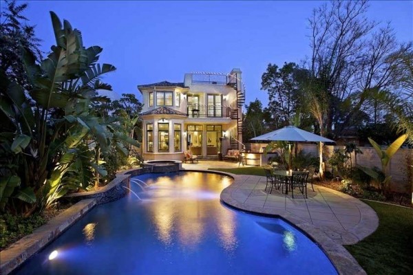 [Image: Elegant Coronado Estate-Luxury Backyard with Private Pool!]