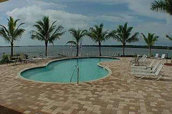 [Image: Waterfront Views from Boca Ciega Resort &amp; Marina]