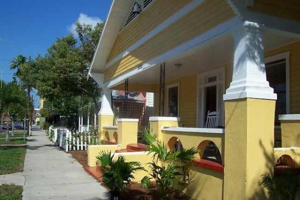 [Image: Historic Ybor City - 2 Miles to Downtown Tampa - 3 BR Home]