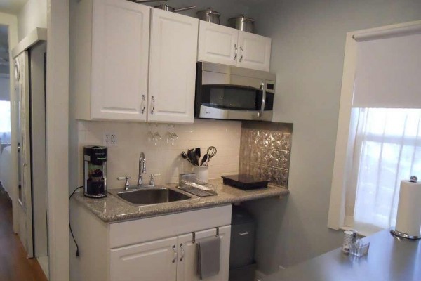 [Image: Best Central Location in Tampa - Furnished]