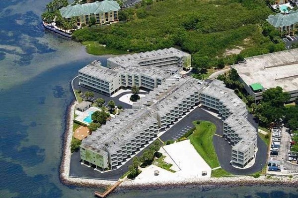 [Image: Sailport Waterfront Suites on Tampa Bay]