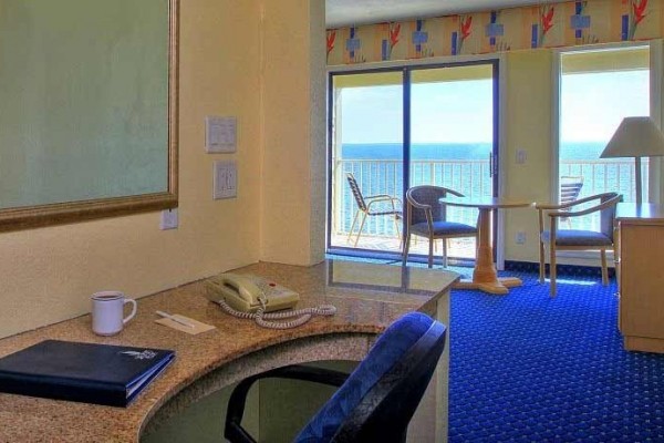 [Image: Sailport Waterfront Suites on Tampa Bay]