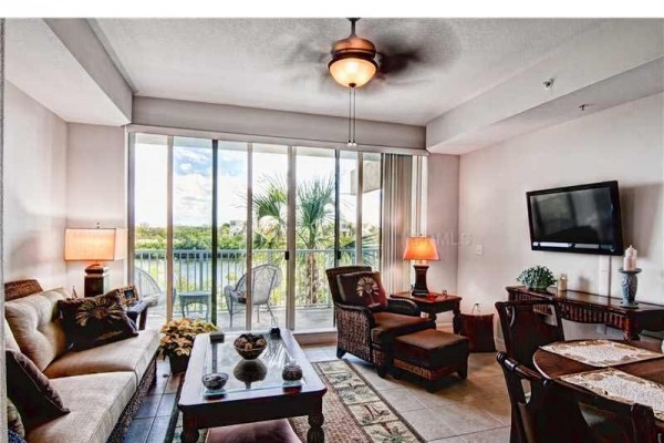 [Image: Waterfront, Private Beach, Wonderful Home,3 Bedr. 3 Bath Town House, Tampa Bay]
