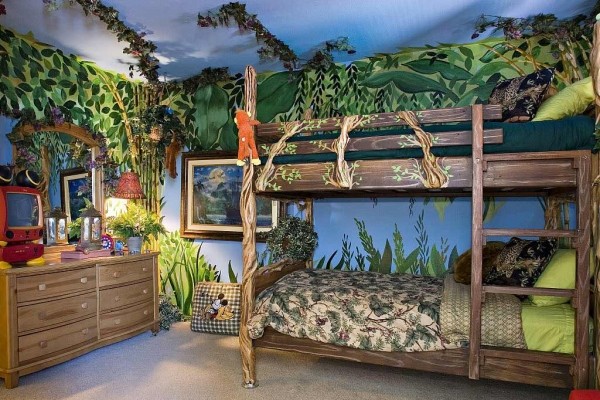 [Image: Disney Theme Home-This is Where the Kids Want to Stay!! 2 Blks to Disneyland]