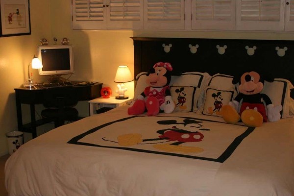 [Image: Disney Theme Home-This is Where the Kids Want to Stay!! 2 Blks to Disneyland]