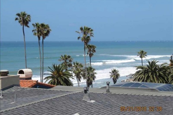 [Image: Romantic Oceanfront Bluff Hidden Beach Bungalow Wifi Flatscreen Washer Nosmoking]